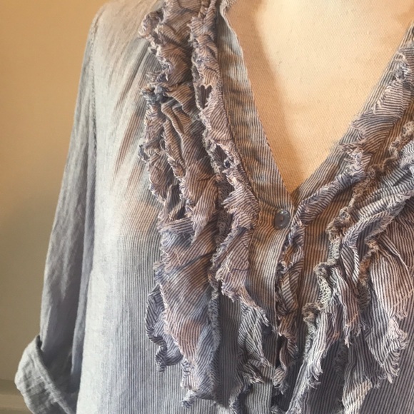 Button down blouse - Picture 2 of 6